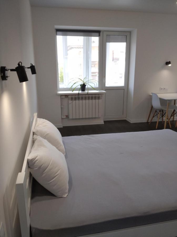White Apartment Poltava Buitenkant foto