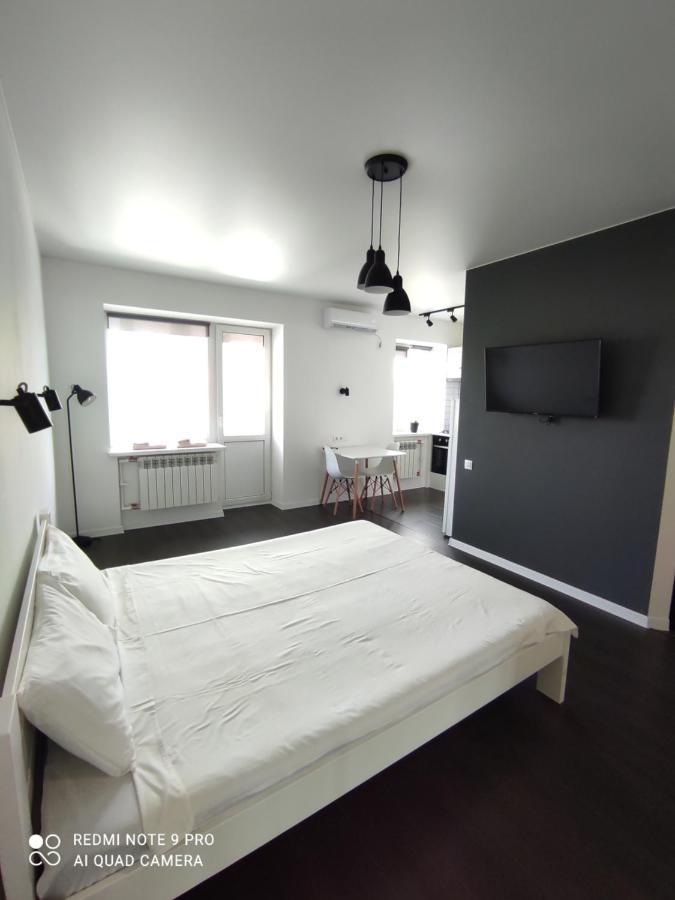White Apartment Poltava Buitenkant foto